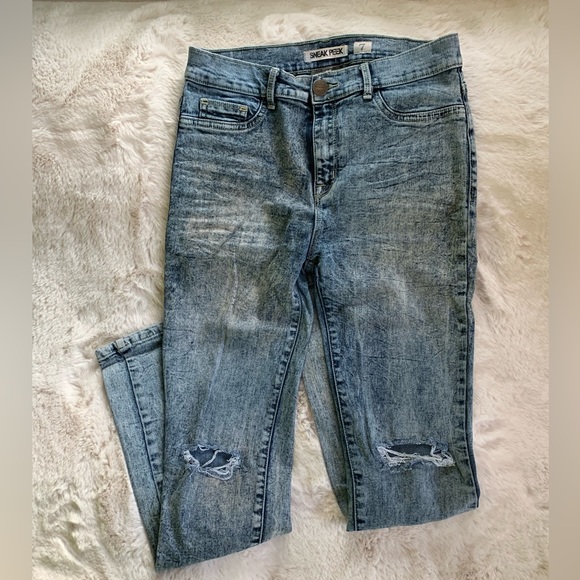 Sneak Peek jeans - Picture 2 of 3